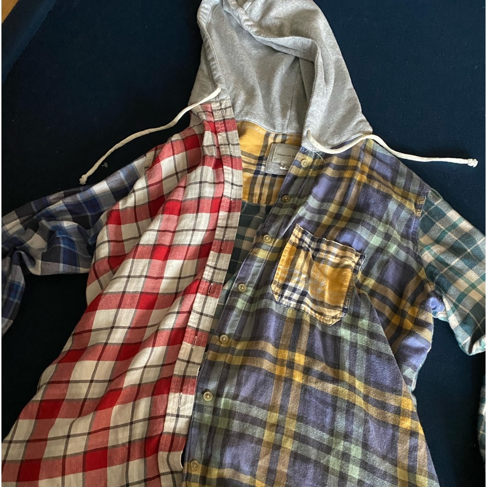 American Eagle Outfitters Multi-Color Plaid Hooded Button-Up